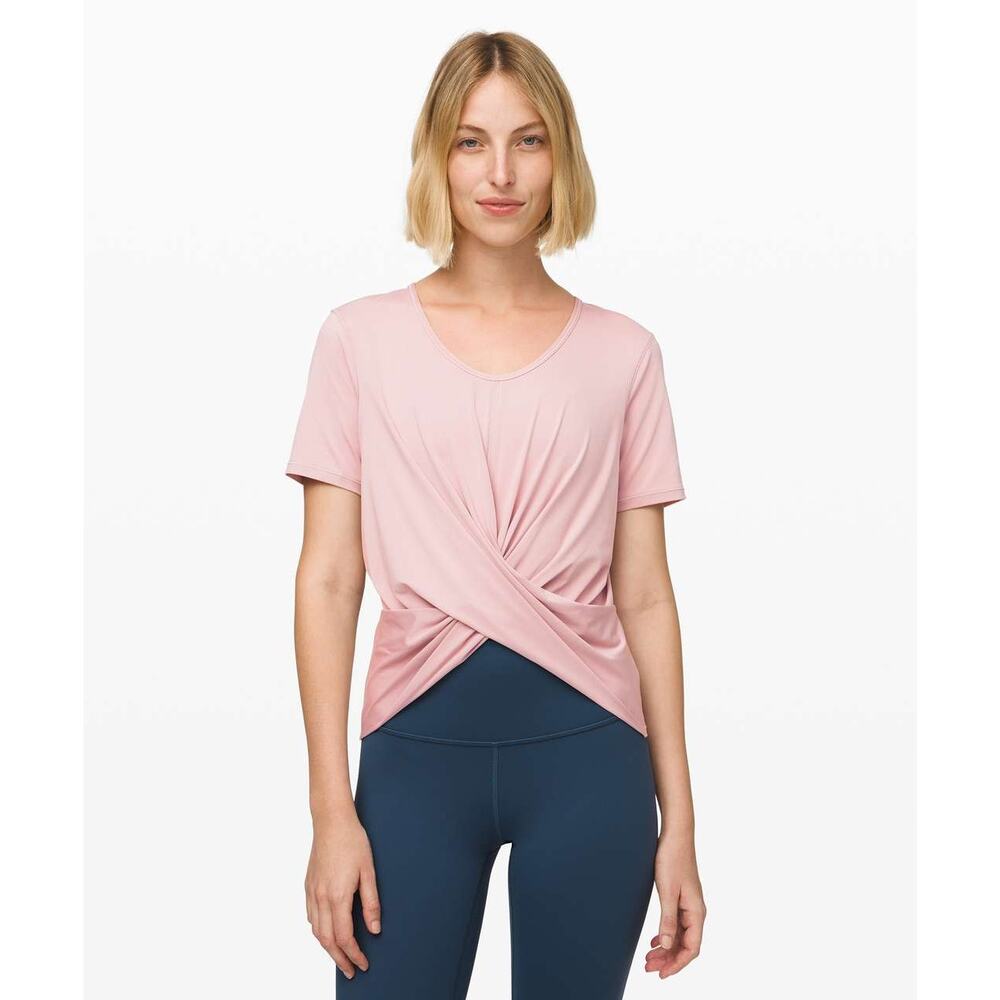Lululemon Do the Daily Short Sleeve Twist Front Shirt Rose Mauve Pink Size 8 EUC